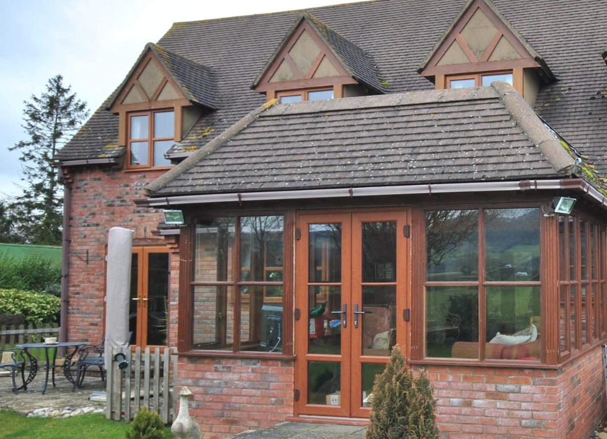 Вилла Elms Farm Alderton  Экстерьер фото