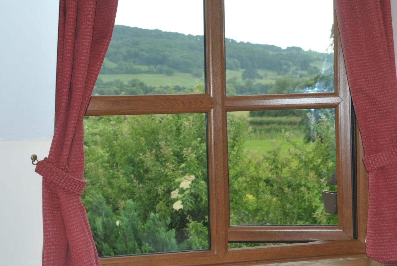 Вилла Elms Farm Alderton  Экстерьер фото